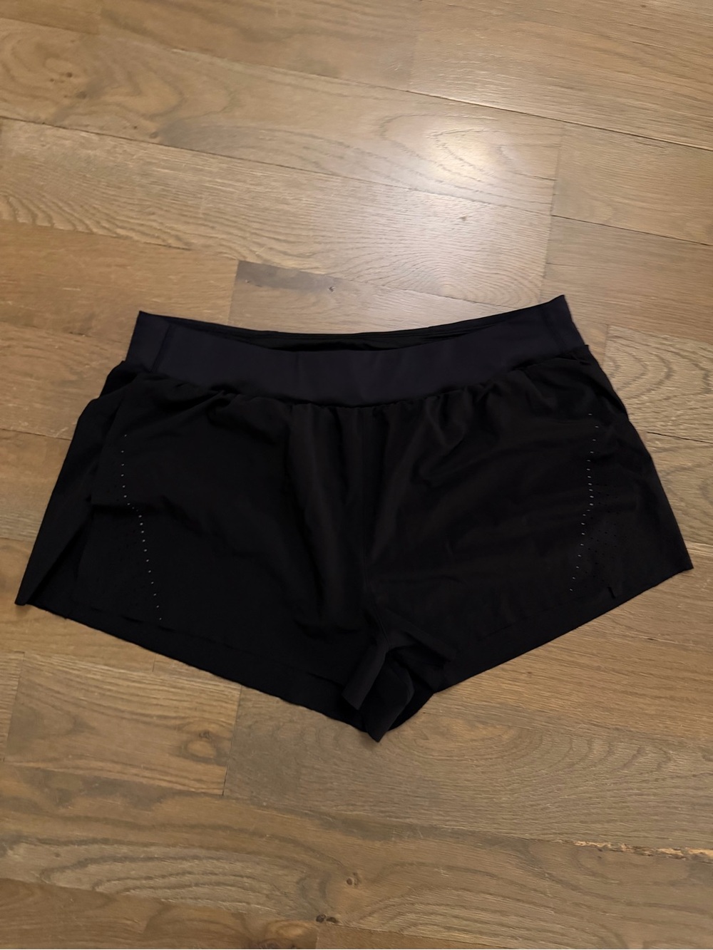 Athleta Black Athletic running Shorts size large split sides
